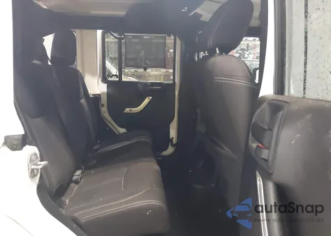 2014 Jeep Wrangler Unlimited Sahara z USA, uszkodzony, nr VIN 1C4BJWEG2EL191649